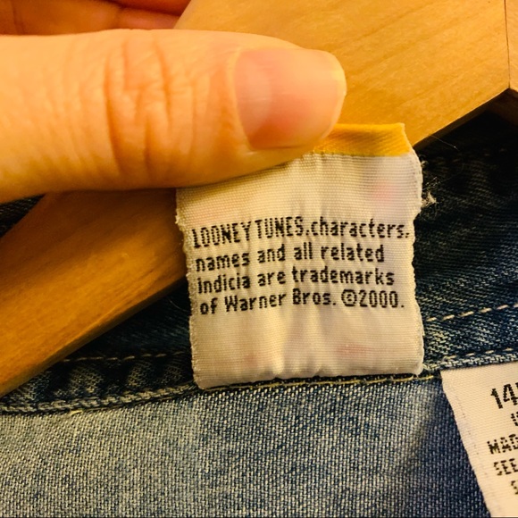 LOONEY TOONS Y2K Tweety Denim Button Down - Picture 8 of 8
